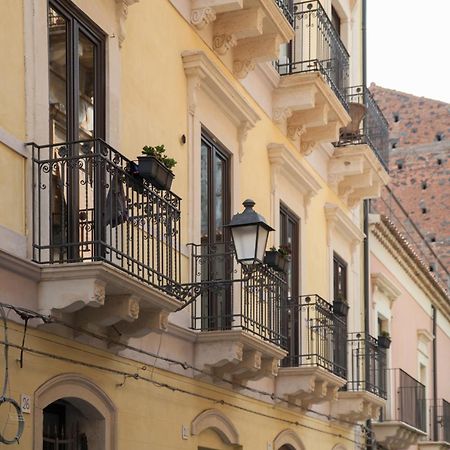 Sisto18 Bed & Breakfast Catania Bagian luar foto