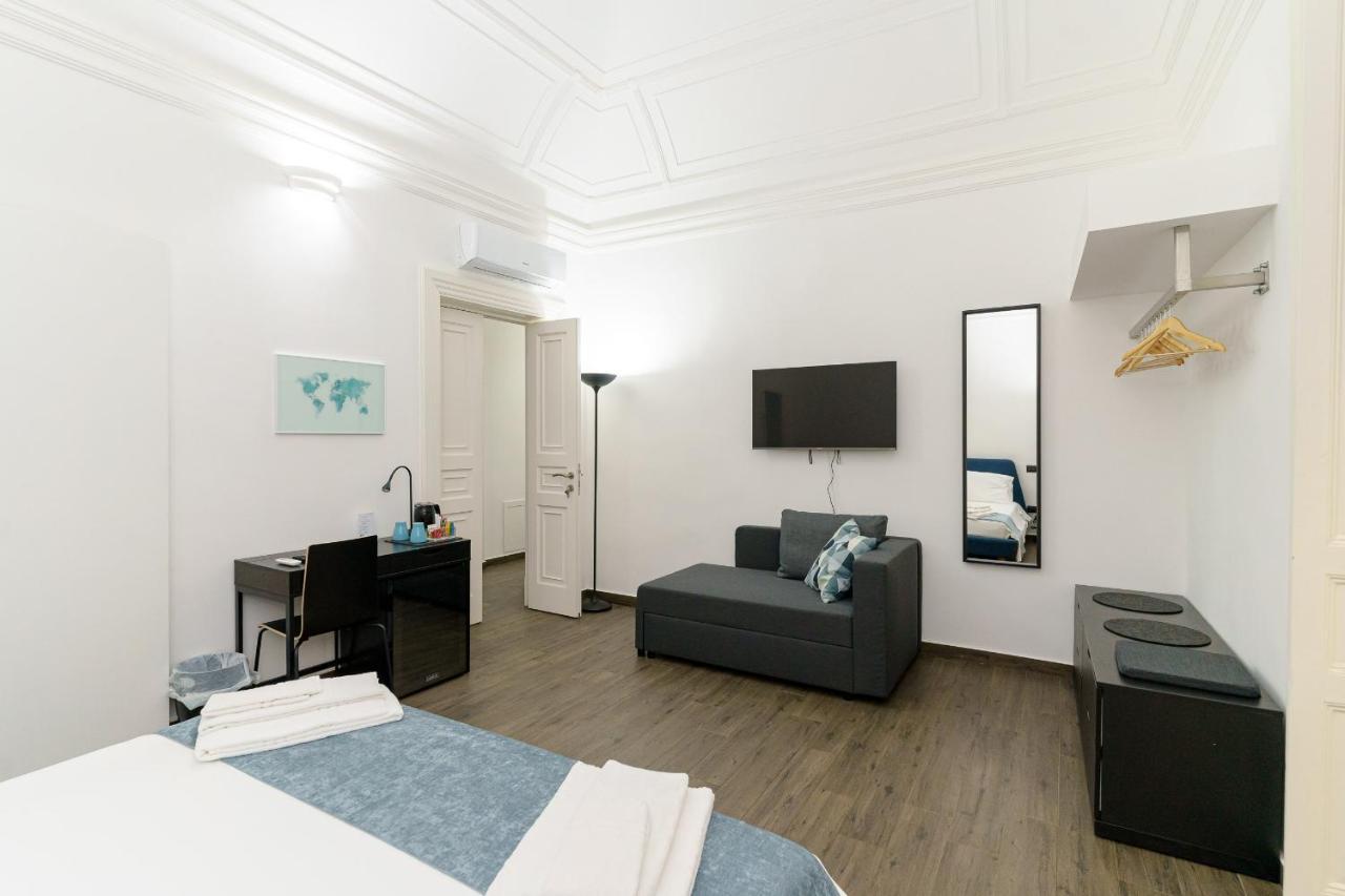 Sisto18 Bed & Breakfast Catania Bagian luar foto