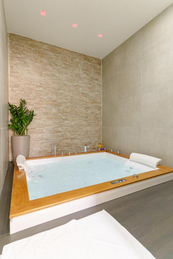 Sisto18 Bed & Breakfast Catania Bagian luar foto