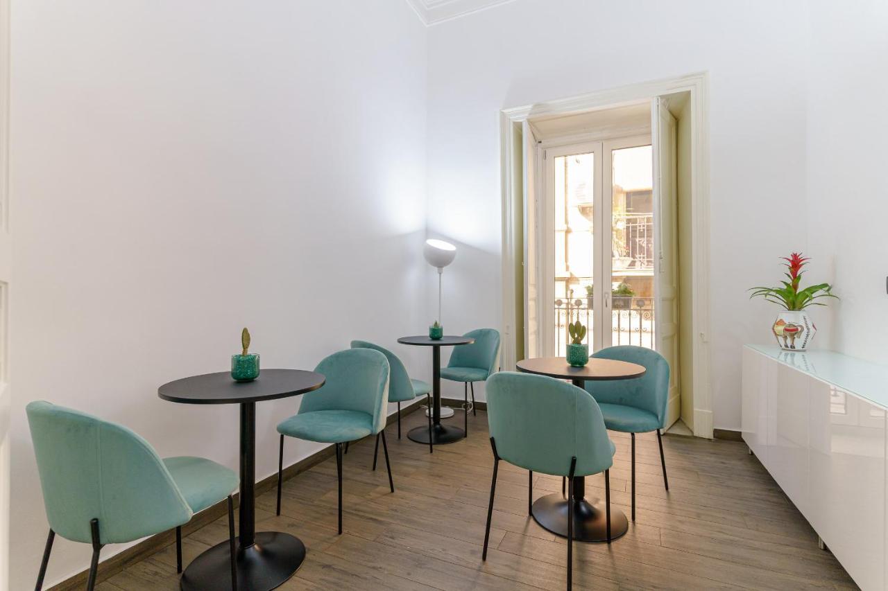Sisto18 Bed & Breakfast Catania Bagian luar foto