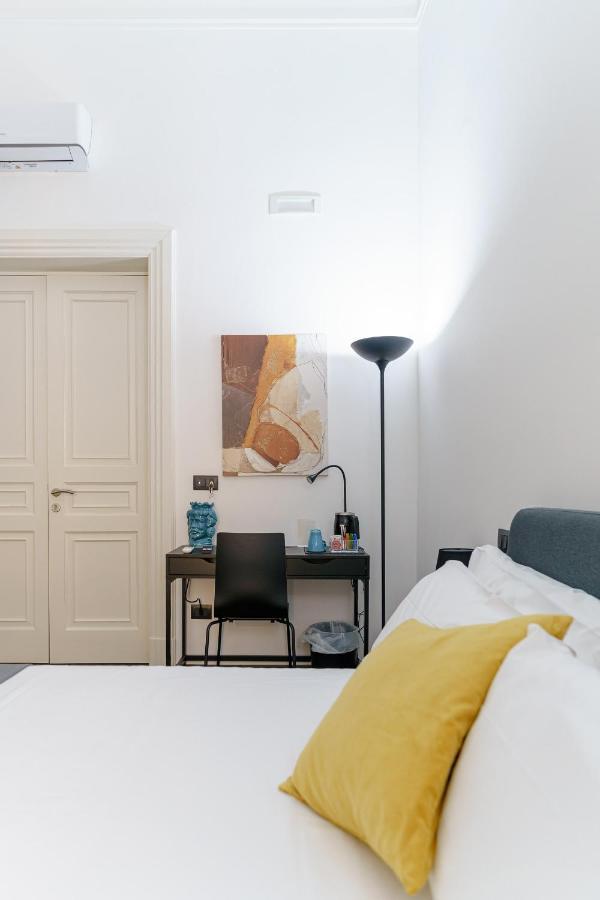 Sisto18 Bed & Breakfast Catania Bagian luar foto