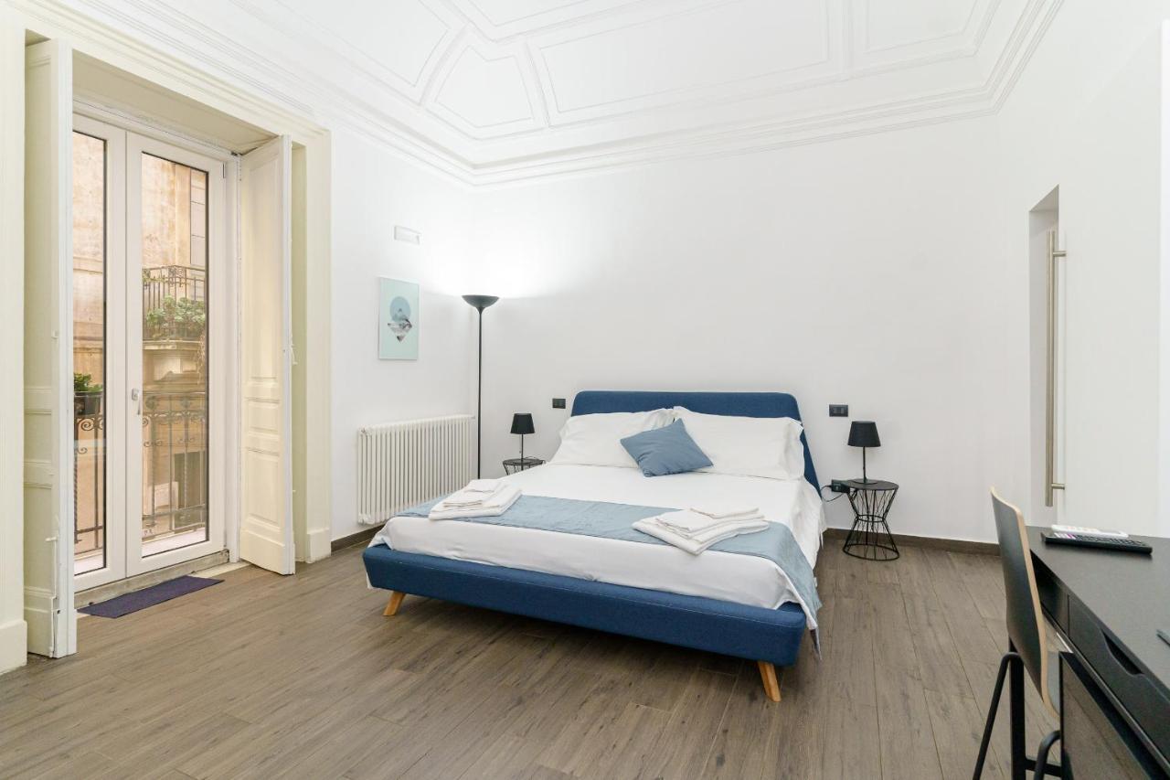 Sisto18 Bed & Breakfast Catania Bagian luar foto