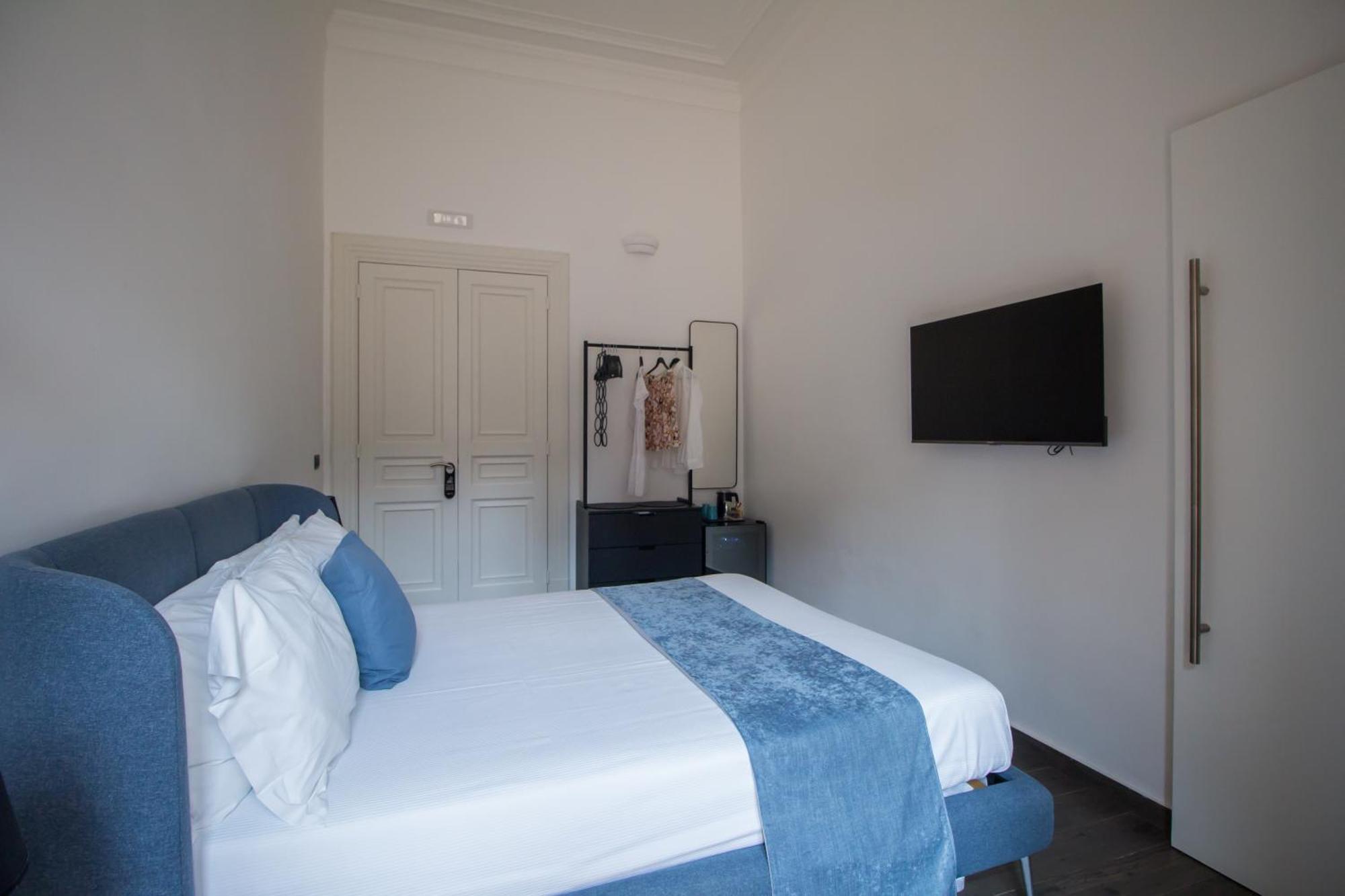 Sisto18 Bed & Breakfast Catania Bagian luar foto