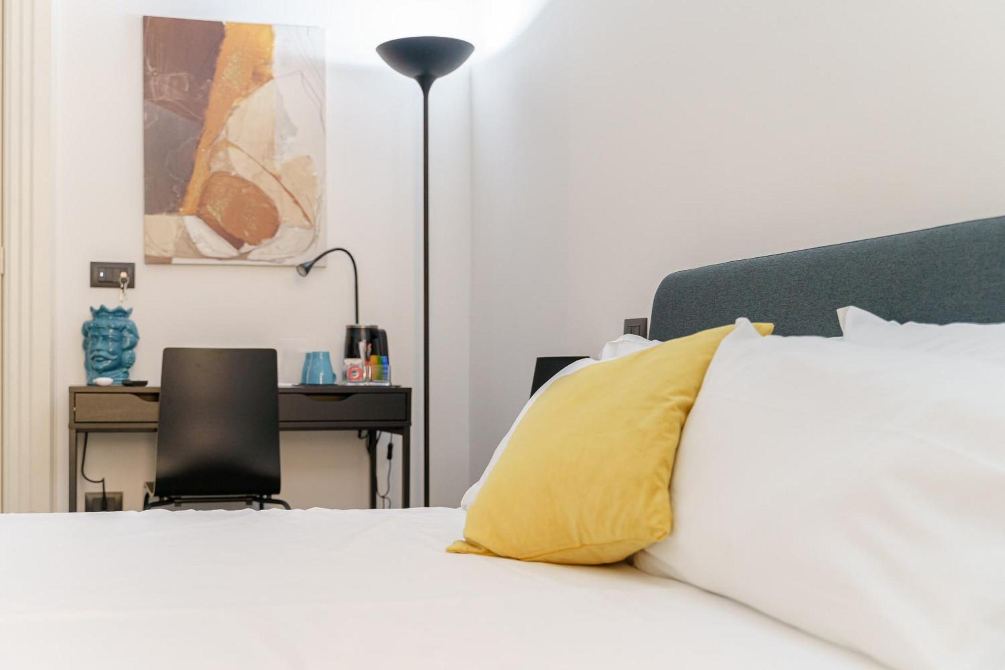 Sisto18 Bed & Breakfast Catania Bagian luar foto