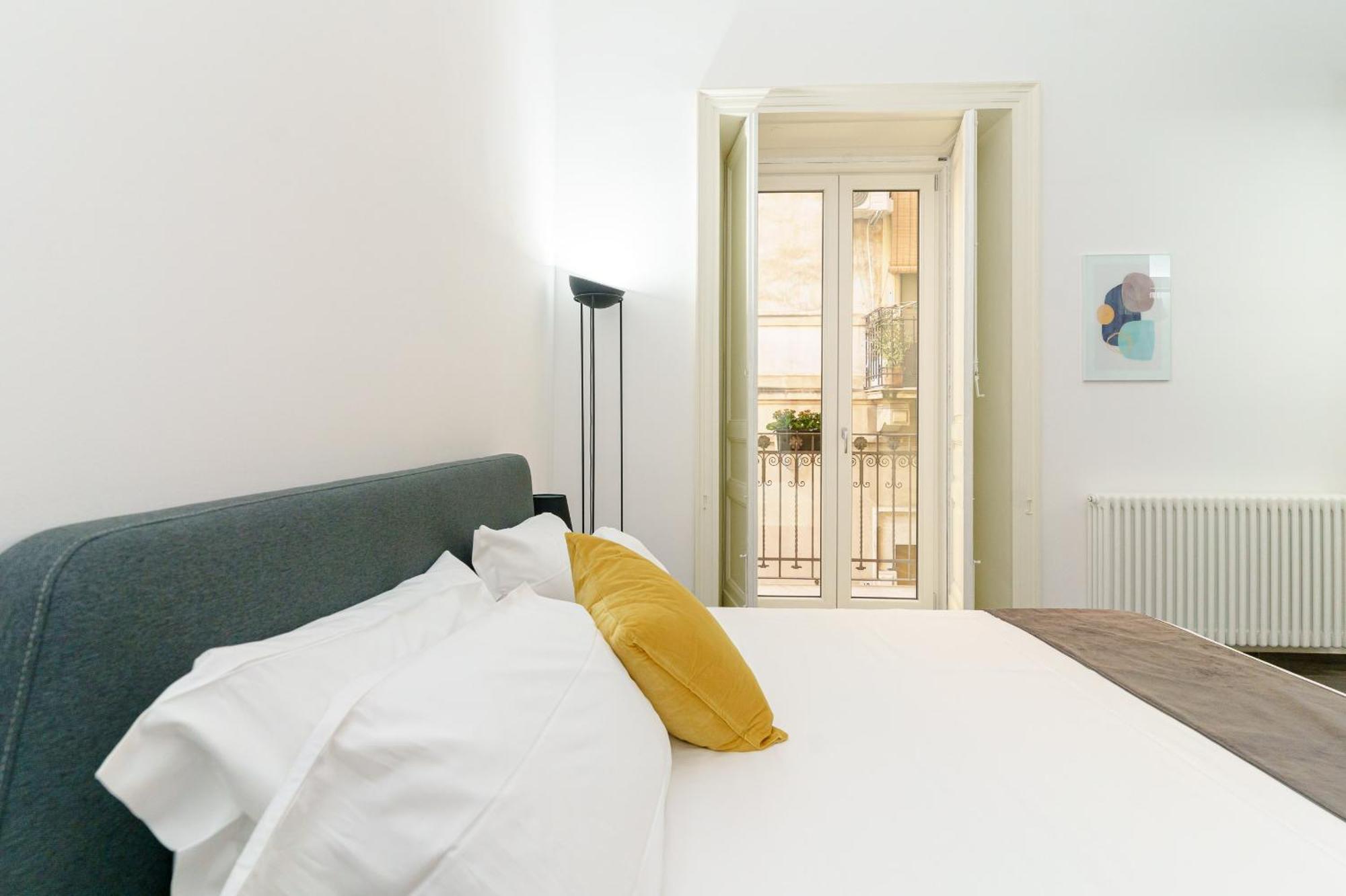 Sisto18 Bed & Breakfast Catania Bagian luar foto